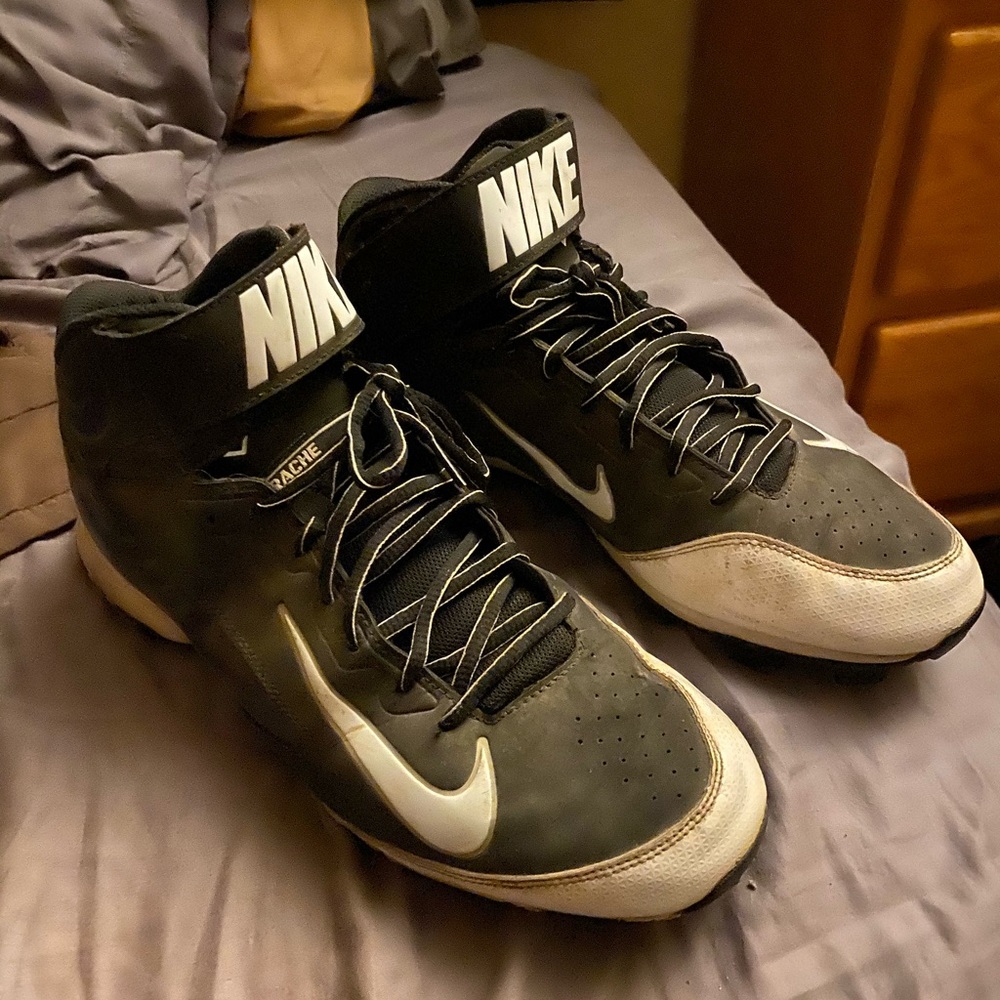 Nike Baseball Cleats Sz 13